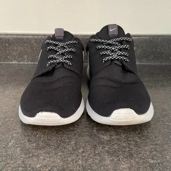 Nike Roshe One - Size 6.5 - Picture 3 of 8